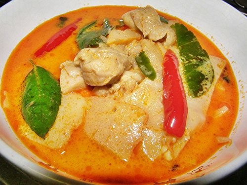 Mae Ploy Red Curry Paste Green and Yellow Set. Great Cooking Gifts