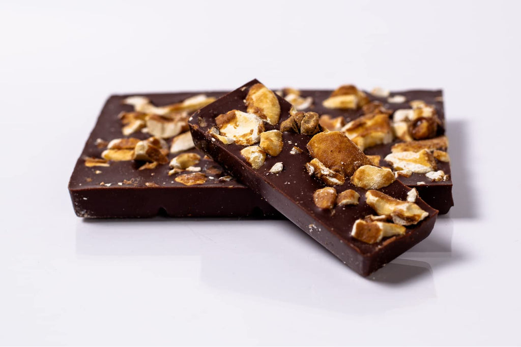 Coconut Caramel & Crushed Cashew Bark . Raw